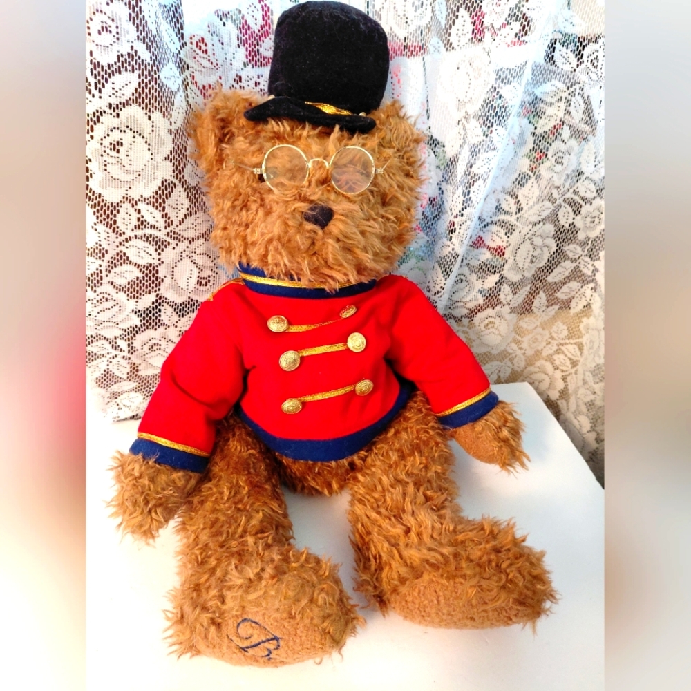 Belkie Bear 1999 Classic British GuardToy SoliderTeddy Bear Vintage Excellent Co
